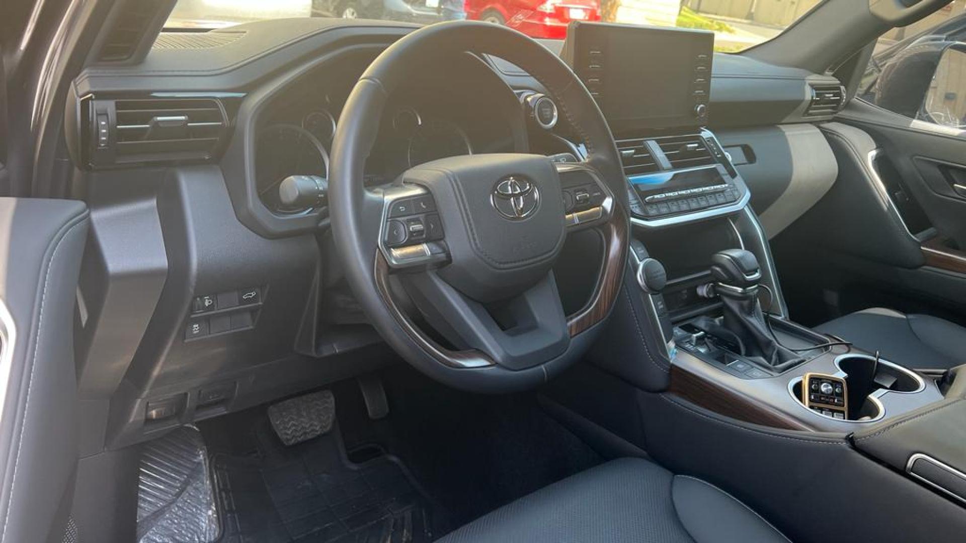 Toyota prado 2025