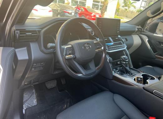 Toyota prado 2025