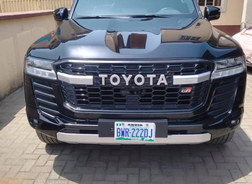 Toyota prado 2025